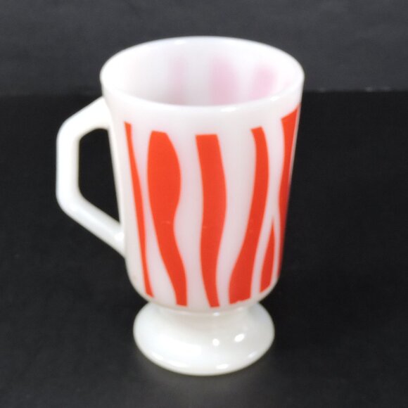 3 Vintage AH Fire King Milk Glass Coffee Mugs - Pedestal Base - Wavy Lines - Picture 5 of 16